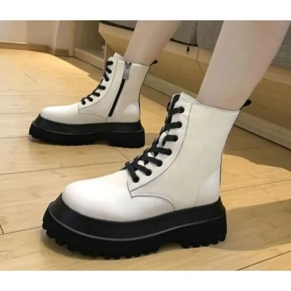 Ladie's White Thicl  Bottom Combat Boots sz 7.5